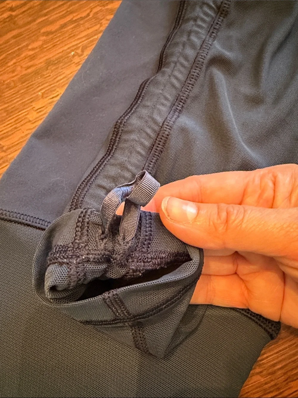 Lululemon Womens Leggings Adjustable Mesh rusching Navy Blue Size 8 High Rise